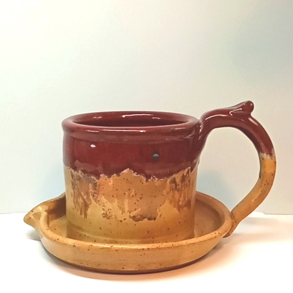 Artisan pottery glazed planter signed by artist. No flaws. - Picture 2 of 8